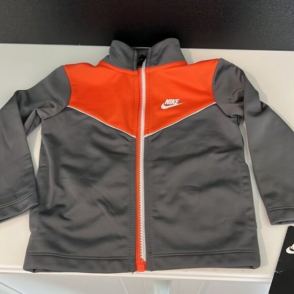 Toddler Nike Track Suit NWT - Picture 2 of 6